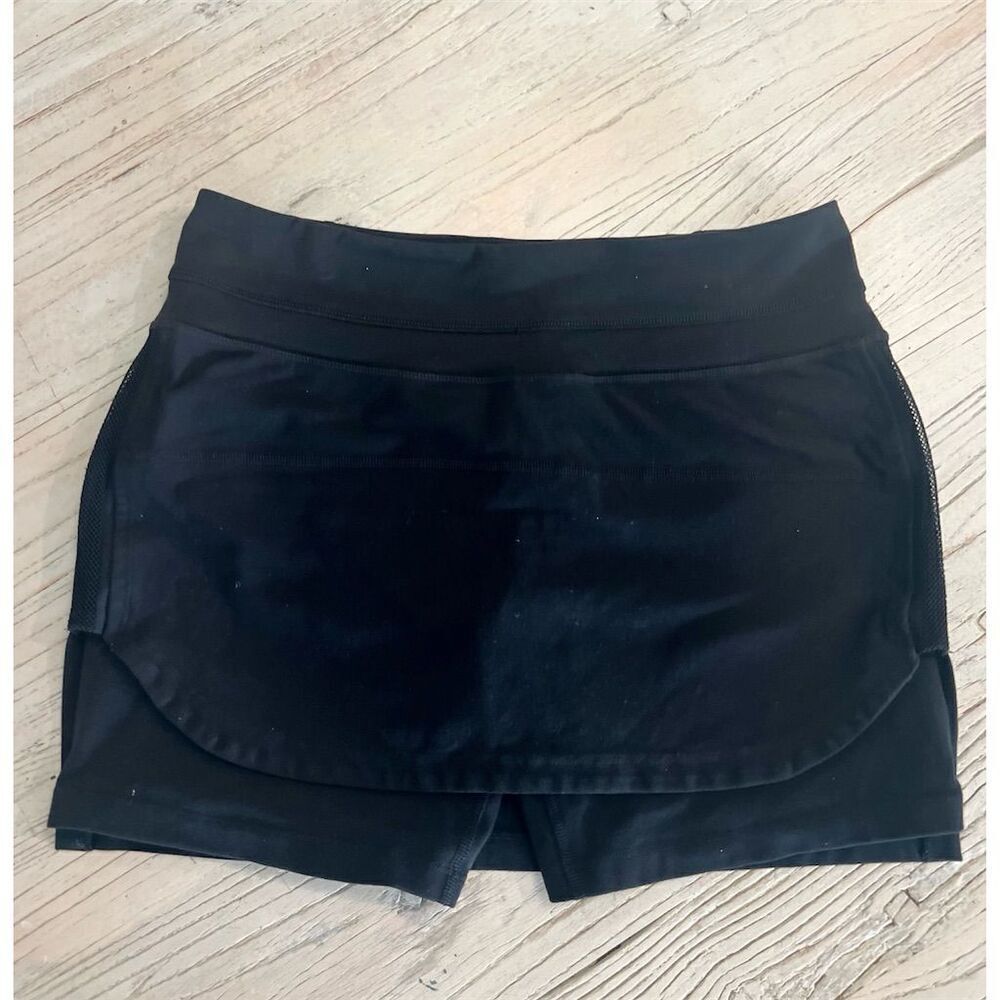 Lululemon Women's Black Second Chance Skort Size 8 Built in Shorts